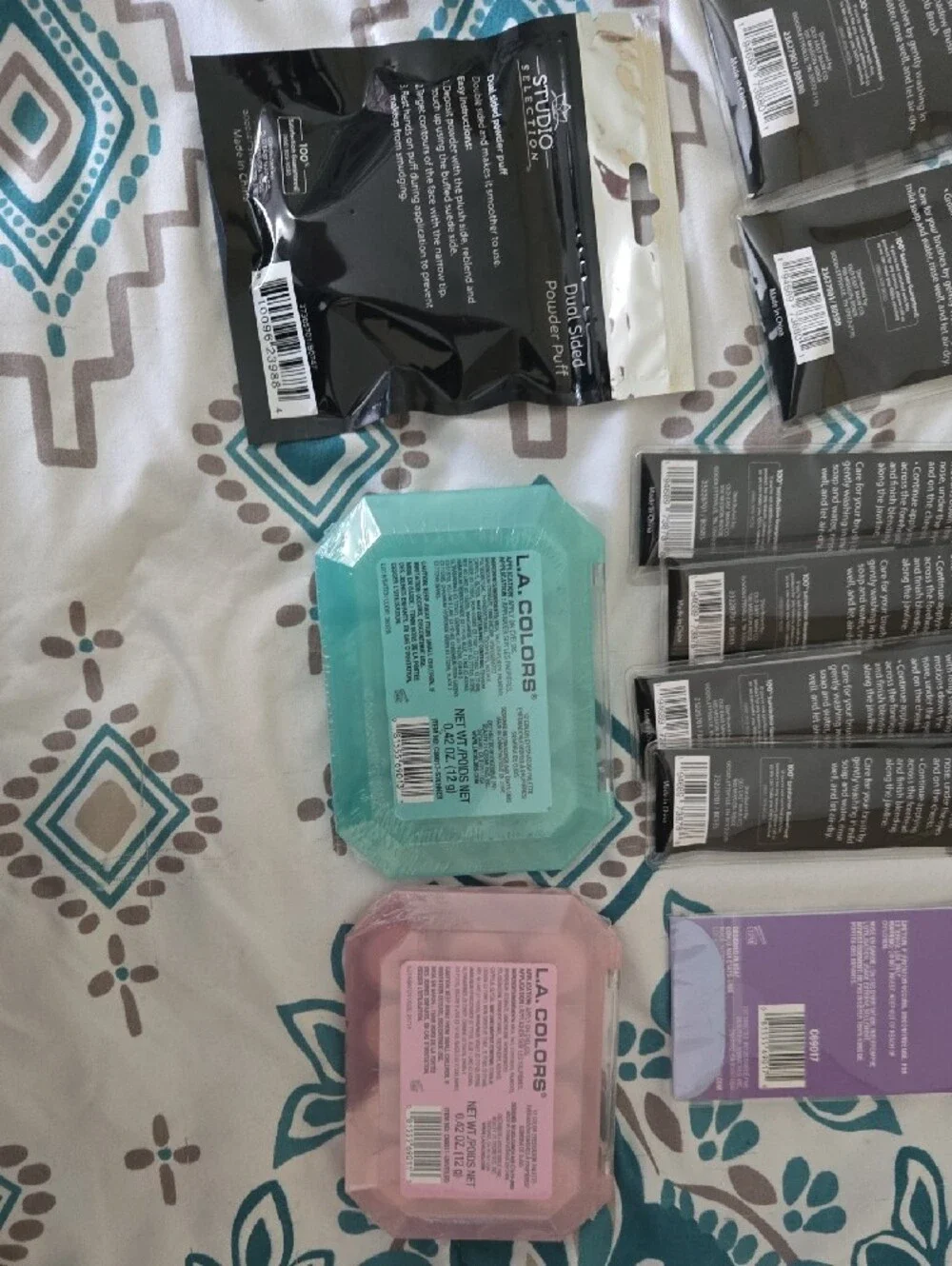 L.A. Colors Makeup Brush & Eyeshadow Set in Pink and Teal